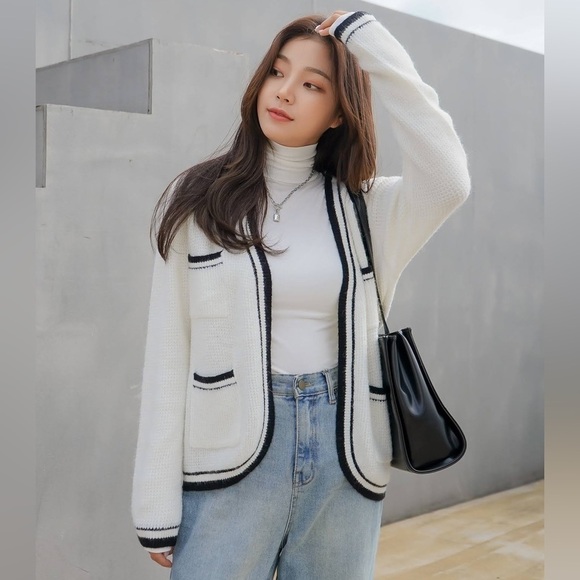 Preppy Classic White Black Varsity Open Cardigan Sweater sz Small - Picture 2 of 11